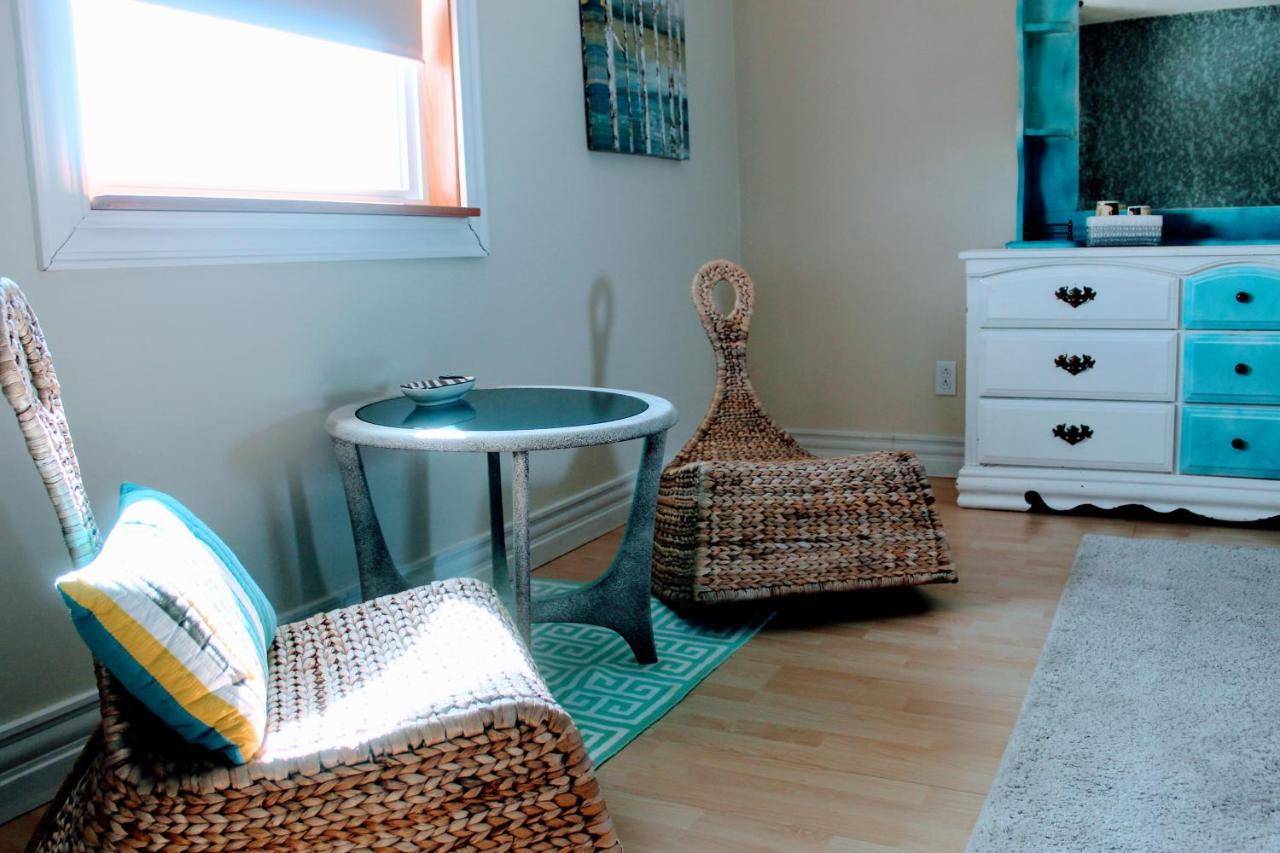 The Turnip Bed And Breakfast Parson's Pond エクステリア 写真