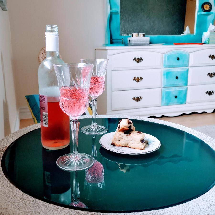 The Turnip Bed And Breakfast Parson's Pond エクステリア 写真
