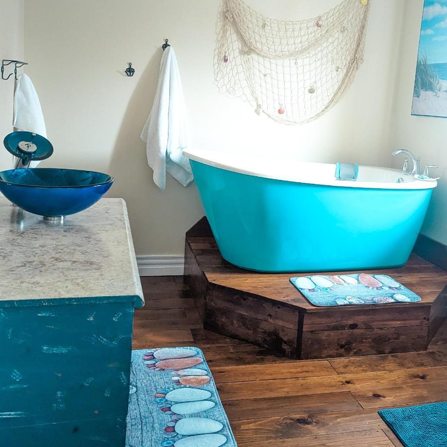 The Turnip Bed And Breakfast Parson's Pond エクステリア 写真